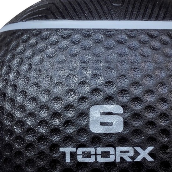 Toorx Fitness Medicine Ball 1-6 kg Full Black Ontdek de Toorx Fitness Medicine Ball Full Black, beschikbaar in gewichten van 1 tot 6 kg voor optimale training en verbeterde grip.
