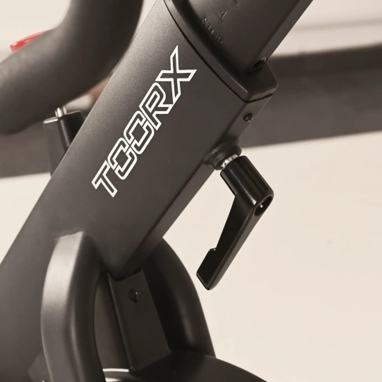 Toorx Fitness SRX Speed Mag Pro Spinbike met 24-niveau weerstand Ervaar hoogwaardige thuisfitness met de Toorx Fitness SRX Speed Mag Pro Spinbike. Voorzien van 24-niveau weerstand en compatibel met Zwift en Kinomap.