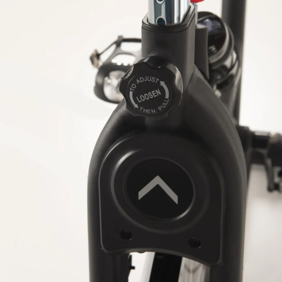 Toorx Fitness SRX-60 EVO Spinbike - 20kg Vliegwiel, Handmatige Weerstand Ervaar ultieme fietstraining met de Toorx Fitness SRX-60 EVO Spinbike. Ideaal voor intensieve workouts met een 20 kg vliegwiel en aanpasbare zadel- en stuurposities.