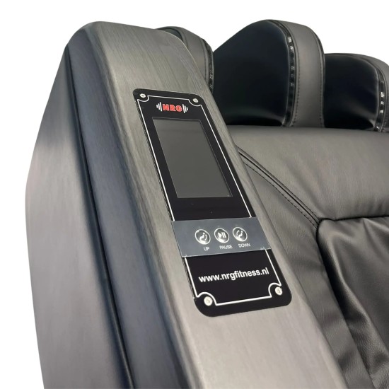 NRG Wellness Massagestoel met Luchtdrukmassage en SL-vormige Rails Ervaar ultieme ontspanning met de NRG Wellness Studio Massagestoel, inclusief luchtdrukmassage en SL-vormige massagerails.